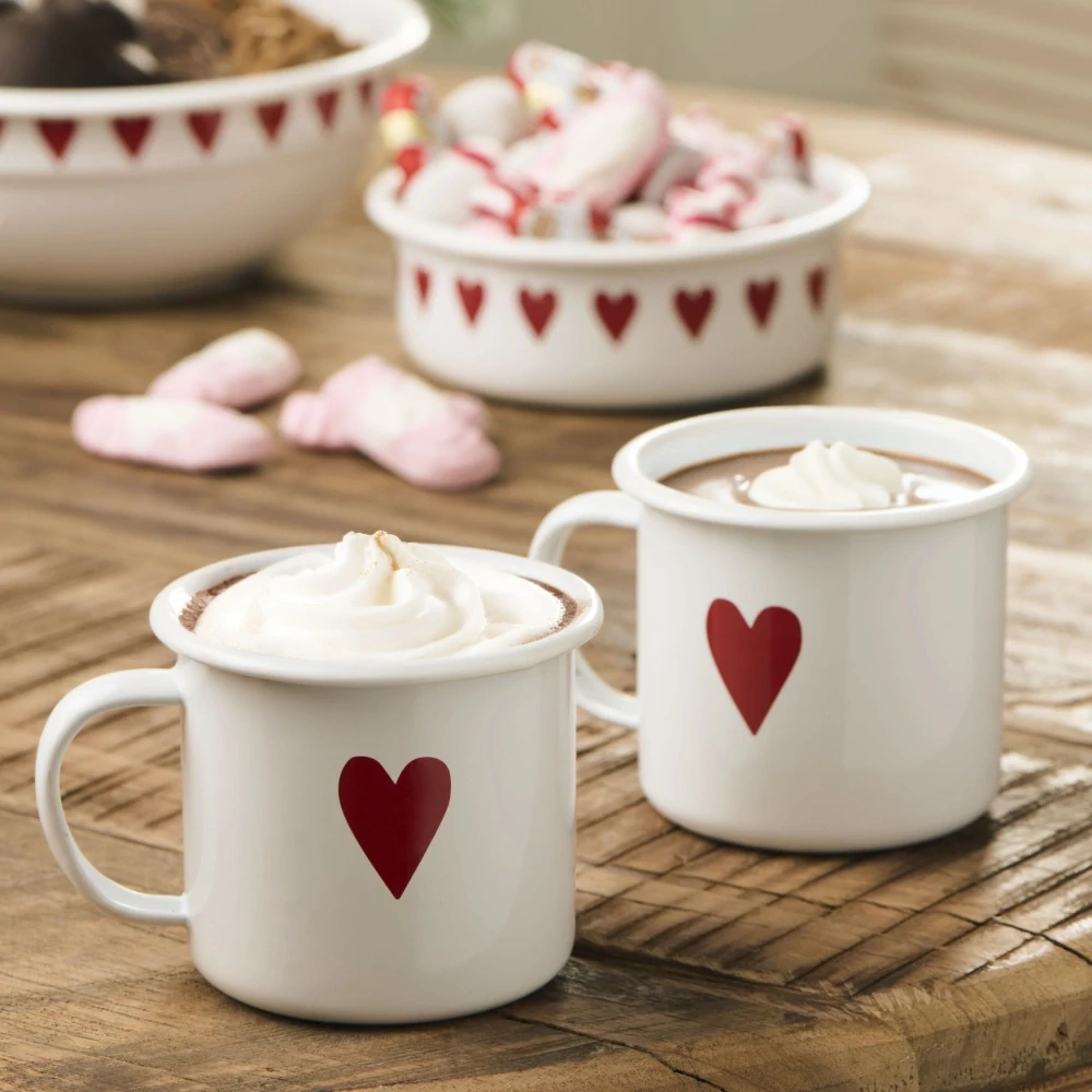 Smaltovaný hrnek Red Heart 300 ml