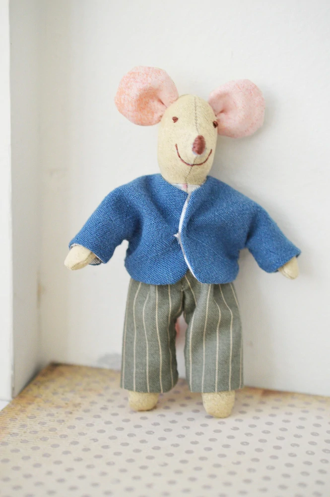 Oblečení č.1 - 14 cm