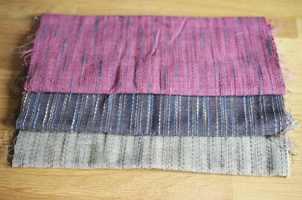 Hnědá prošívaná