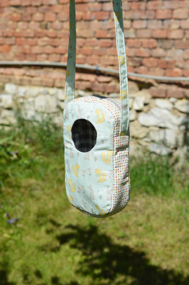 Taštička (nejen)pro myšku (zvířátko 14 cm, popruh 65 cm)