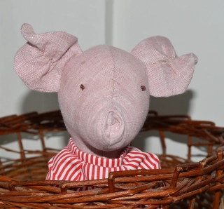 Prasátko Vašík  - 33 cm